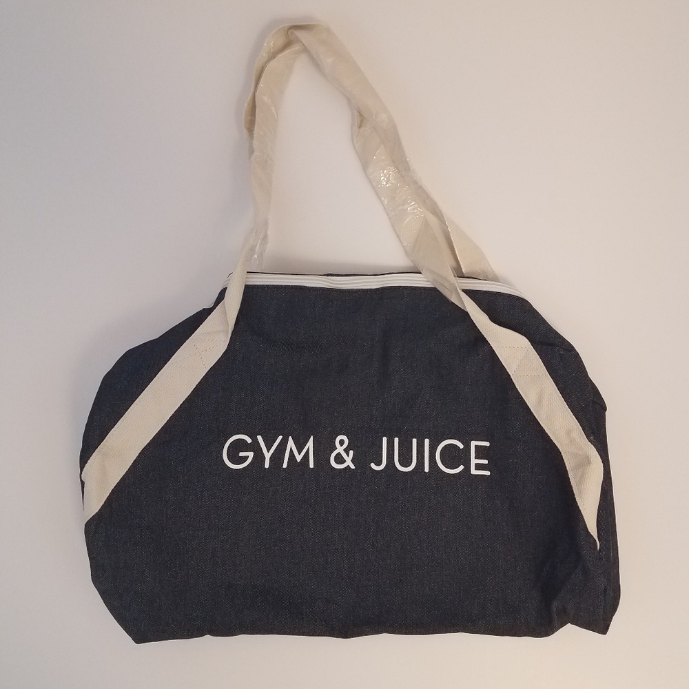 Small gym duffle navy blue lightly used